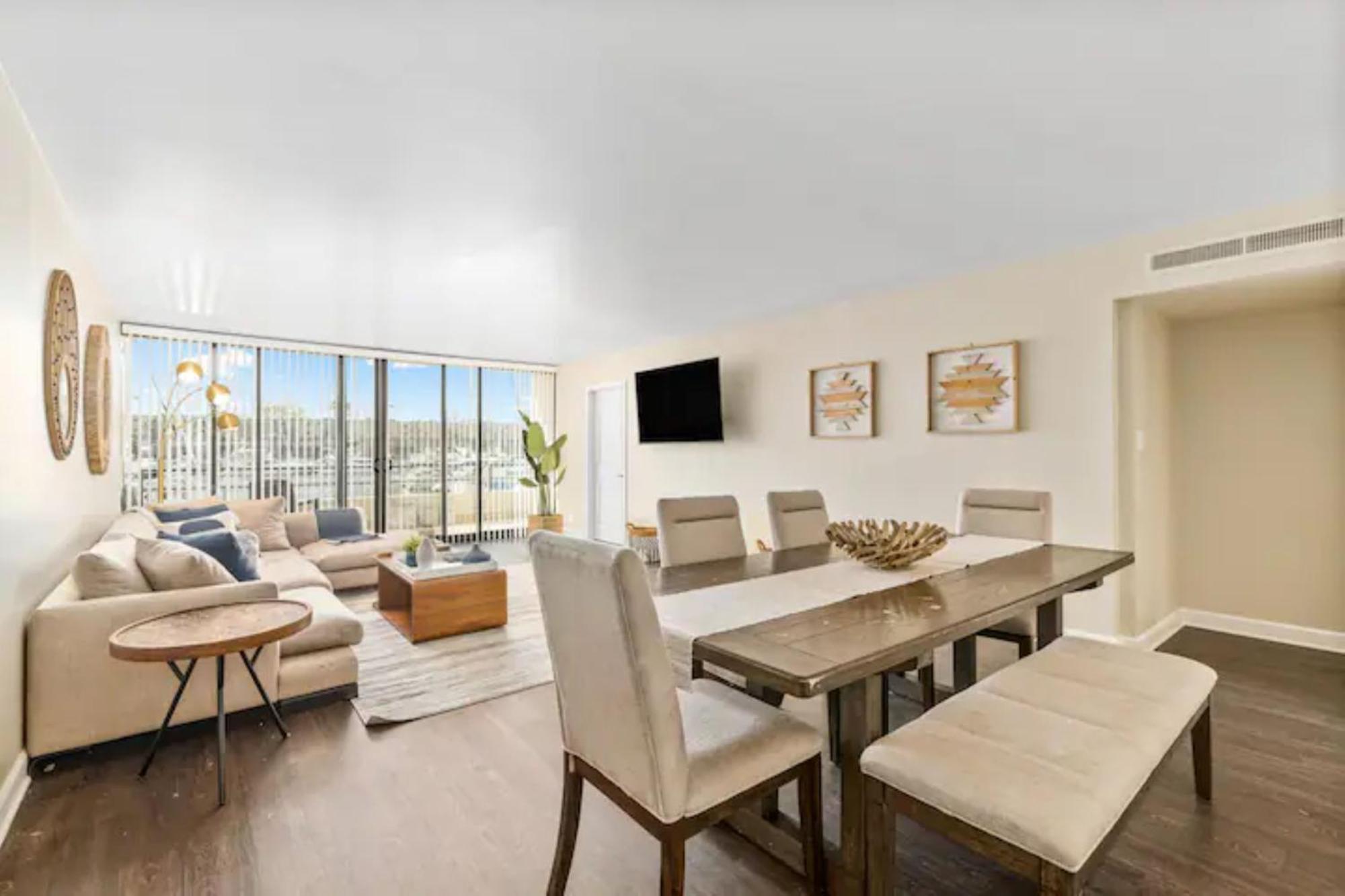 Mesmerizing Marina Vista: Luxe 3-Bedroom W/ Pool Los Angeles Extérieur photo